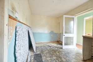 Property for Auction in London - 43 Innes Road, Horsham, West Sussex