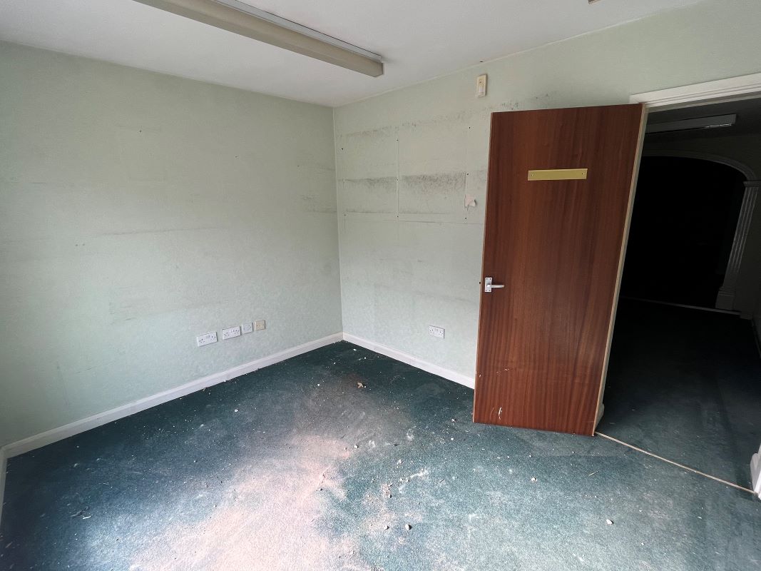 Edleston Road, Crewe, Cheshire East, CW2 7EH - Online Auctions