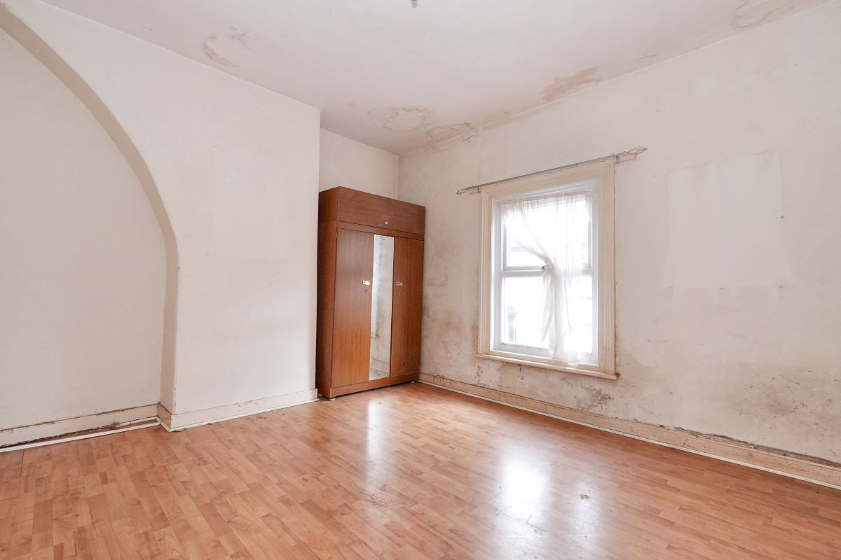 Greenway Road, Runcorn, Cheshire, WA7 5AF - Online Auctions