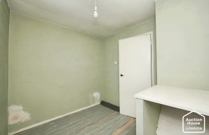 Property for Auction in London - 136 Canterbury Road, Kennington, Ashford, Kent