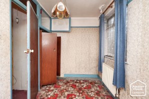 Property for Auction in London - 21 Tower Estate, Dymchurch, Romney Marsh, Kent