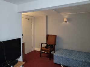 Property for Auction in London - Sandly Court, 39 Queens Road, Southport, Merseyside