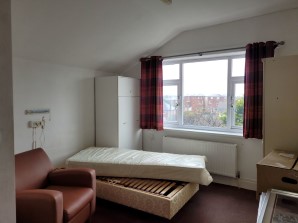 Property for Auction in London - Sandly Court, 39 Queens Road, Southport, Merseyside