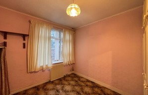 Property for Auction in London - 141 Bullsmoor Lane, Enfield, Middlesex