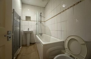 Property for Auction in London - 15A Nelson Road, Twickenham, Middlesex