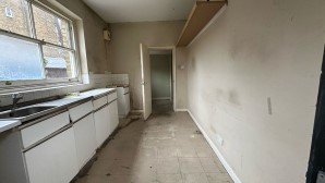 Property for Auction in London - 19A The Waldrons, Croydon, Surrey