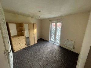 Property for Auction in London - 71 Piper Way, Ilford, Essex