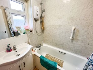 Property for Auction in London - 10 Northbrook Road, Yeovil, Somerset