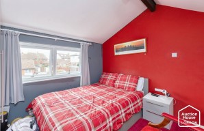 Property for Auction in London - 4 Lymington Gardens, Bedford, Bedfordshire