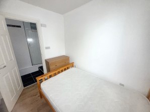 Property for Auction in London - 77 Park View Court, Bath Street, Nottingham, Nottinghamshire
