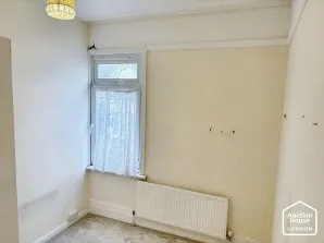 Property for Auction in London - 60A Preston Road, Westcliff-on-Sea, Essex