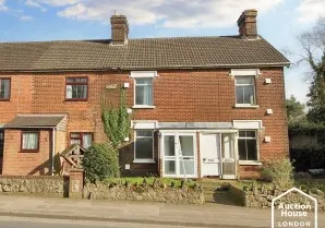 Property for Auction in London - 200 New Hythe Lane, Larkfield, Aylesford, Kent