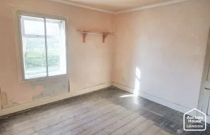 Property for Auction in London - 200 New Hythe Lane, Larkfield, Aylesford, Kent