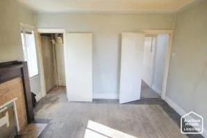 Property for Auction in London - 200 New Hythe Lane, Larkfield, Aylesford, Kent