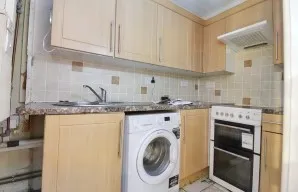 Property for Auction in London - Flat 1 Rotherwick Court, 72 Alexandra Road, Farnborough, Hampshire