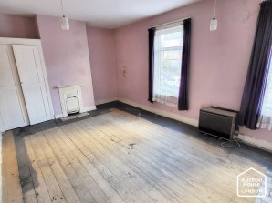 Property for Auction in London - 17 Albert Crescent, Lincoln, Lincolnshire