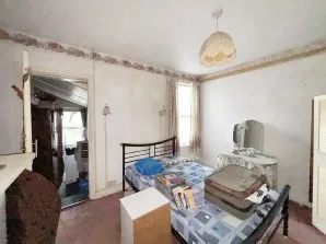 Property for Auction in London - 58 New Road, Staines-upon-Thames, Middlesex