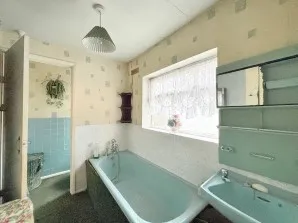 Property for Auction in London - 58 New Road, Staines-upon-Thames, Middlesex