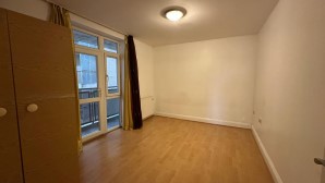 Property for Auction in London - Flat 5, 5 Boulcott Street, Limehouse, London