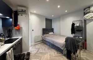 Property for Auction in London - Flat D, 71-73 Fernhead Road, Maida Vale, London