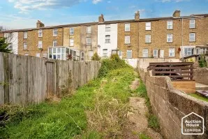 Property for Auction in London - Basement Flat, 8 Percival Terrace, Dover, Kent
