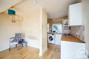 Property for Auction in London - Basement Flat, 8 Percival Terrace, Dover, Kent