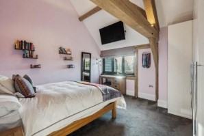 Property for Auction in London - The Farmhouse Black Barn Farm, Aston Sandford, Aylesbury, Buckinghamshire