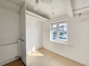 Property for Auction in London - 137 Sullivan Way, Elstree, Hertfordshire