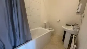 Property for Auction in London - 208A London Road, Croydon, Surrey