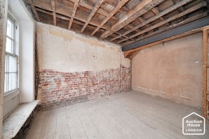 Property for Auction in London - 9 London Road, Newbury, West Berkshire