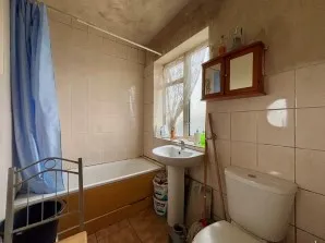 Property for Auction in London - 606B Greenford Road, Greenford, Middlesex