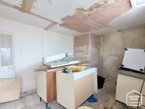 Property for Auction in London - 230A Sydenham Road, Croydon, Surrey
