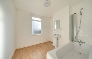 Property for Auction in London - Flat 2, 34 Langney Road, Eastbourne, East Sussex