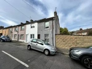 Property for Auction in London - 17 Elliott Street, Gravesend, Kent