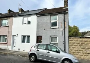 Property for Auction in London - 17 Elliott Street, Gravesend, Kent