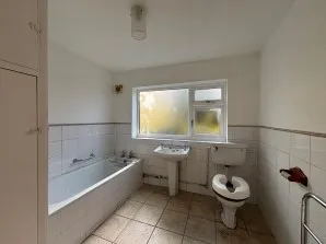 Property for Auction in London - 12 Raglan Road, Bromley, Kent