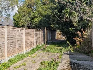 Property for Auction in London - 128 Tarring Road, Worthing, West Sussex