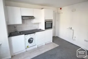 Property for Auction in London - Flat 1, 48 Dover Road, Folkestone, Kent