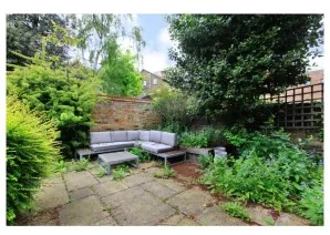 Property for Auction in London - Flat 1, 54 North Side Wandsworth Common, Wandsworth, London