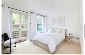 Property for Auction in London - Flat 1, 54 North Side Wandsworth Common, Wandsworth, London