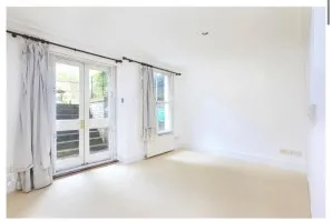 Property for Auction in London - Flat 1, 54 North Side Wandsworth Common, Wandsworth, London