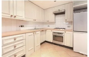 Property for Auction in London - Flat 1, 54 North Side Wandsworth Common, Wandsworth, London