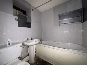 Property for Auction in London - Flat 1, 71 Selhurst Road, Selhurst, London