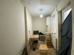 Property for Auction in London - Garden Flat, 31 Thurlow Park Road, Lambeth, London