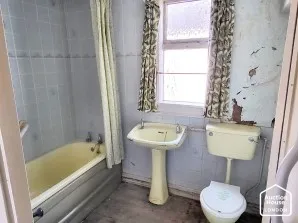 Property for Auction in London - 17 Albert Crescent, Lincoln, Lincolnshire