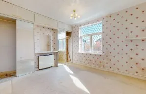Property for Auction in London - 81 Bonchurch Street, Leicester, Leicestershire