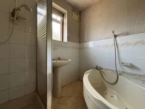 Property for Auction in London - 431 Brockley Road, Lewisham, London