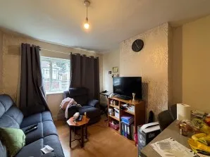 Property for Auction in London - 86A Holly Hill Road, Erith, Kent