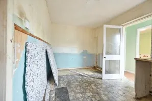 Property for Auction in London - 43 Innes Road, Horsham, West Sussex