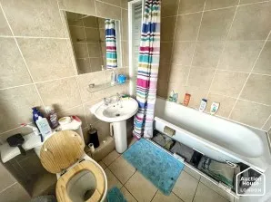 Property for Auction in London - 17 Hollin Court, Crawley, West Sussex